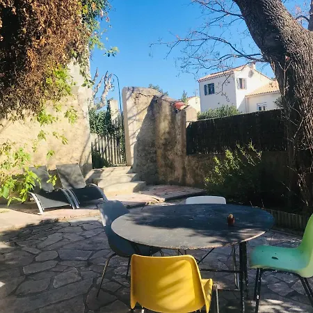 De La Bastide *