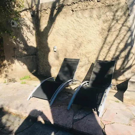 De La Bastide Semesterbostad