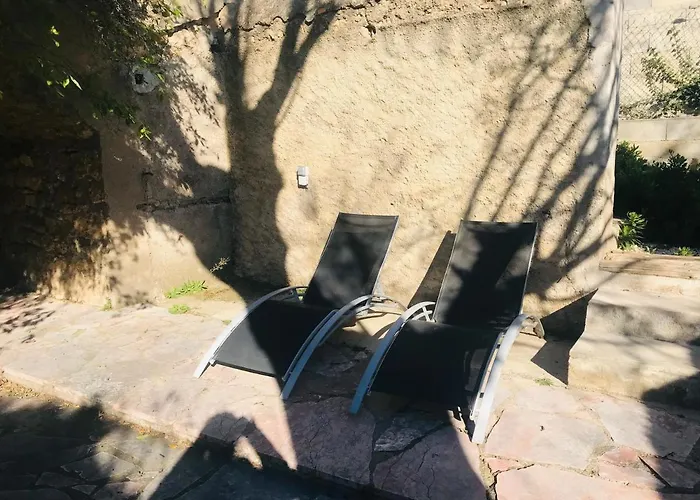 De La Bastide Semesterbostad